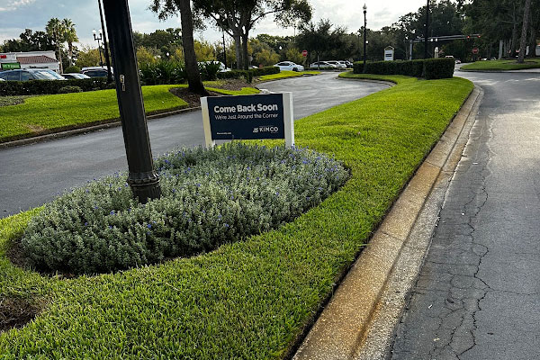 Asphalt Paving and Sealing services Near Me in Kissimmee FL 01