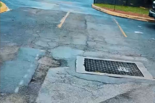 Asphalt Paving and Sealing services Near Me in Kissimmee FL 02